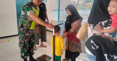 Babinsa Dampingi Kegiatan Posyandu Sebagai Wujud Kepedulian Dan Kesehatan Balita