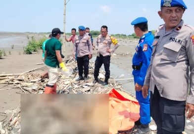 Penemuan Mayat Laki=laki di Bibir Laut Muara, Respon Cepat Polisi Lakukan Evakuasi dan Identifikasi.