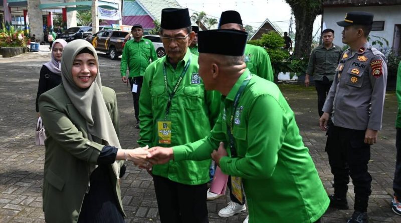 Wali Kota Pagar Alam Ludi Oliansyah l Bersama Wakil Wali Kota Hj. Bertha Hadiri Muscab PKB 