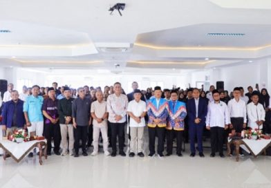Bupati Dian dan juga Kepala dinas Pendidikan dan Kebudayaan (Kadisdikbud) Elon Carlan Menghadiri Acara Workshop Kepala Madrasah Guru Se- Kabupaten Kuningan.