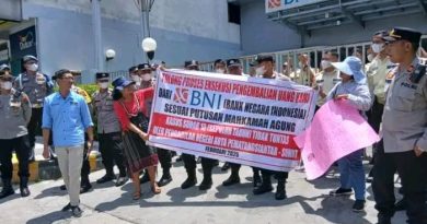 Ratusan Korban Penipuan Geruduk Kantor BNI Pematangsiantar