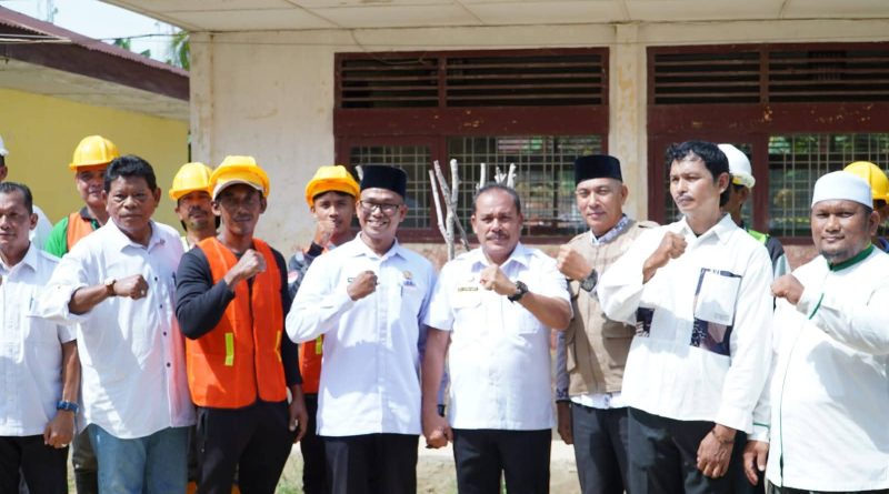 Plt. Sekda Syuibun Tepungtawari Revitalisasi Bangunan Sekolah di Manyak Payed