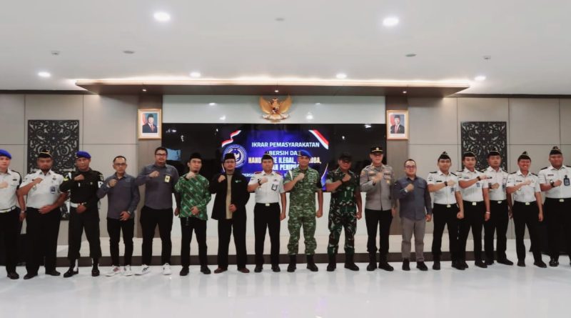 Lapas Kelas IIA Bekasi Gelar Apel dan Ikrar Bersama, Perkuat Komitmen Bersih dari Handphone Ilegal, Narkoba dan Penipuan   