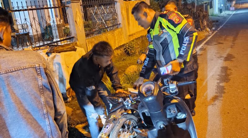 Kasatlantas Polres Pagar Alam AKP Windya Feilena Amankan Tiga Pemuda Dan Motor Akibat Aksi Balap Liar