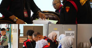 Kejari Bekasi Bongkar Dugaan Pungli MCK, Disdagperin dan Rumah Pejabat Digeledah   