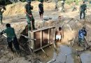 Giat Satgas TMMD Aceh Tamiang Lepas Bekisting Kupingan Gorong-Gorong Secara Bertahap
