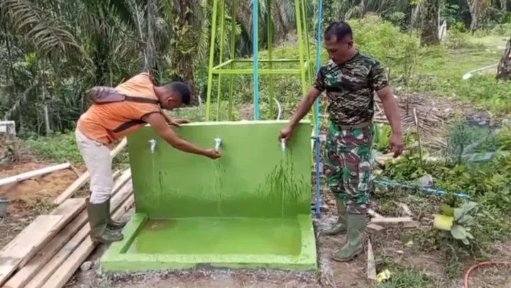 Pembangunan Sumur Bor Yang Dilaksanakan Oleh Satgas TMMD Reguler Ke- 128 Kodim 0117/Aceh Tamiang Sudah Bisa Dimanfaatkan Warga