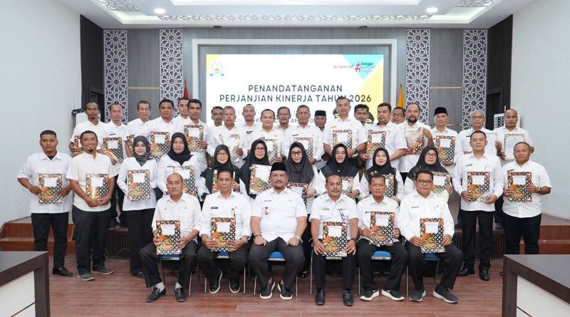 Bupati Armia Pimpin Penandatangan Perjanjian Kerja para Kepala OPD