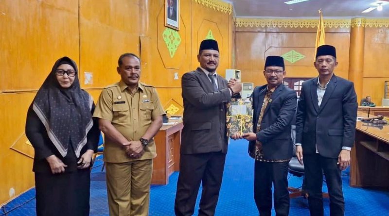 Bupati Aceh Tamiang Sampaikan LKPJ Tahun Anggaran 2025 di Rapat Paripurna DPRK