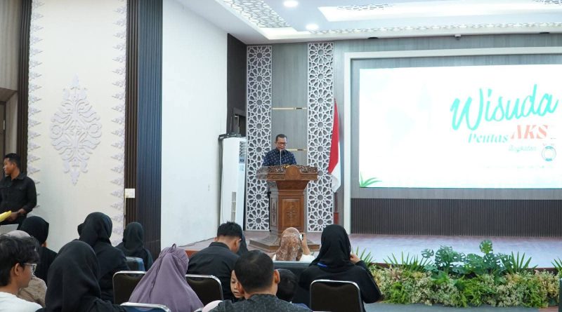 Staf Ahli Bupati Aceh Tamiang Hadiri Wisuda 83 Siswa Sekolah Inspirasi Bangsa