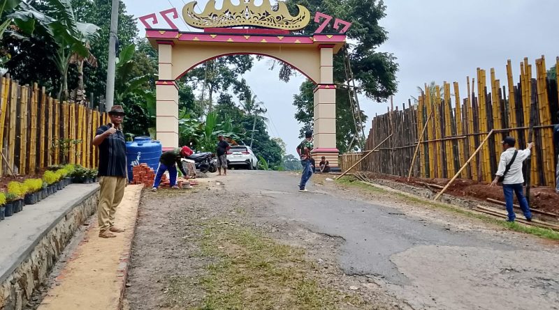 Sambut Lomba Desa Helau, Pemdes Baru Ranji Gencarkan Gotong Royong Revitalisasi Tugu Perbatasan