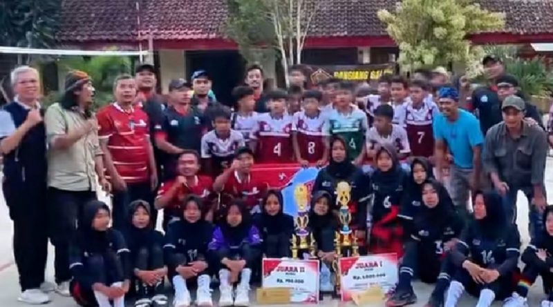 O2SN SD Tingkat Kabupaten Pangandaran Kejuaraan Bola voli Antar Kecamatan Berakhir Penghargaan di SerahkanDisdikpora