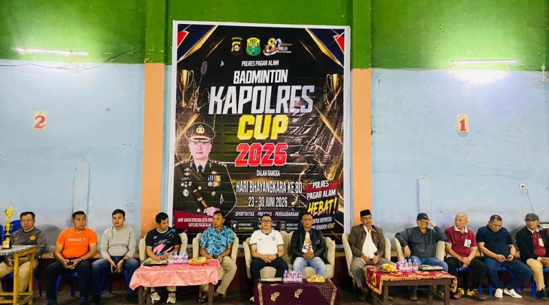 Dalam Rangka HUT Bhayangkara Ke -80 Kapolres Pagar Alam Januar Kencana Setia Persada Buka Kejuaran Bulu Tangkis Kapolres Cup Tahun 2026