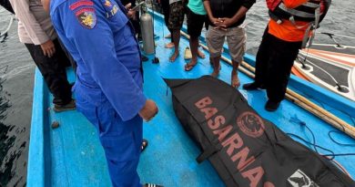Meninggal dunia saat menyelam, seorang penyelam tradisional berhasil dievakuasi Tim SAR Gabungan