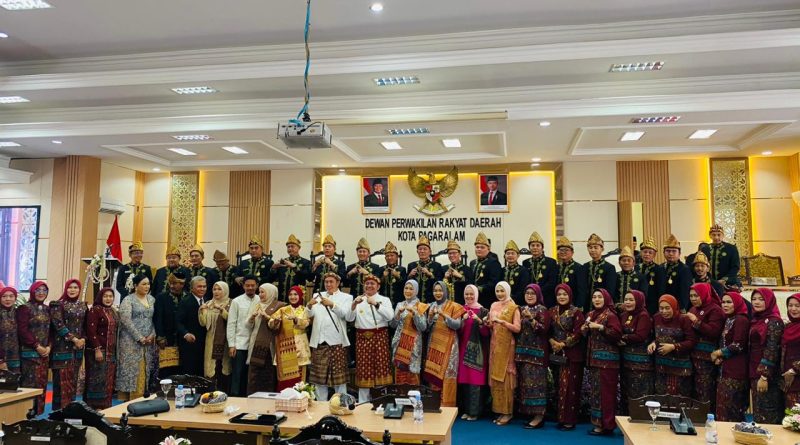 Ketua DPRD Kota Pagar Alam Jenny Shandiyah Pimpin Sidang Paripurna Dalam Rangka HUT Kota Pagar Alam Ke -25 Tahun