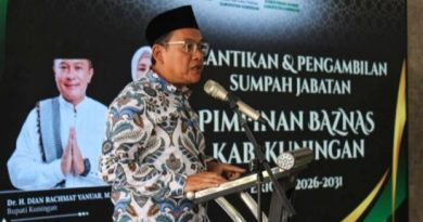 Sumpah Jabatan Lima Pimpinan Badan Amil Zakat Nasional (BAZNAS) kabupaten Kuningan Periode 2026-2031.