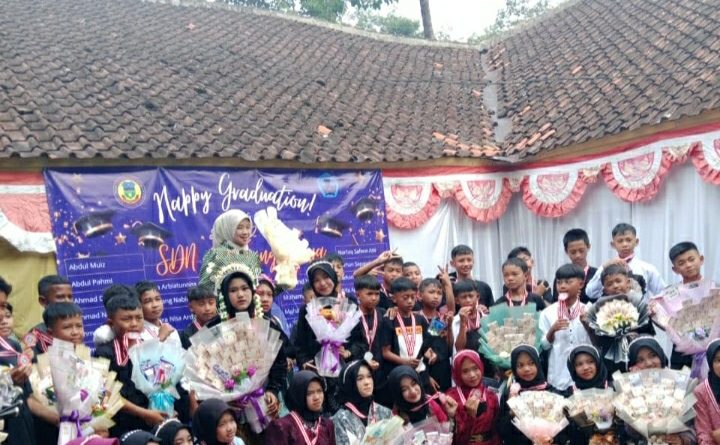 Pelepasan siswa-siswi kls Vl dan Kenaikan kls 1 Hingga V SDN 3 Wangun jaya