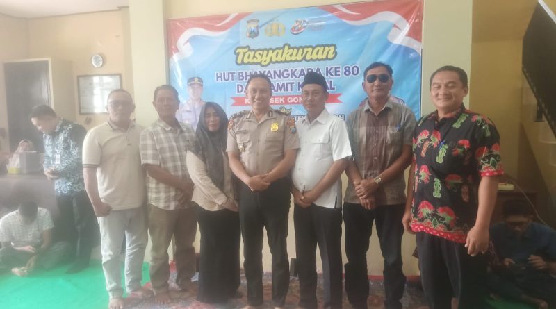 Pisah Sambut Kapolsek Gondang Penuh Dengan Nuansa Keakraban