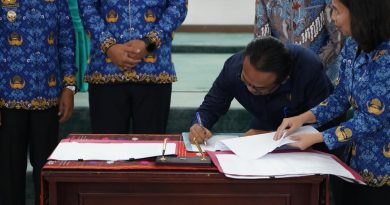DPRD Toba Setujui Dua Ranperda Menjadi Peraturan Daerah