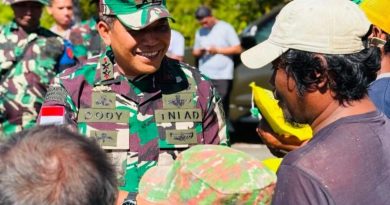 Pangdam XV/Pattimura Tinjau Latbakjatranpur Denkav 5/BLC Dan Terima Brevet Kehormatan Kavaleri