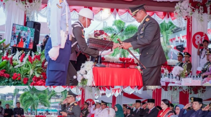 Di Bawah Rintik Hujan, Pangdam XV/Pattimura Pimpin Upacara Penurunan Bendera Merah Putih di Ambon
