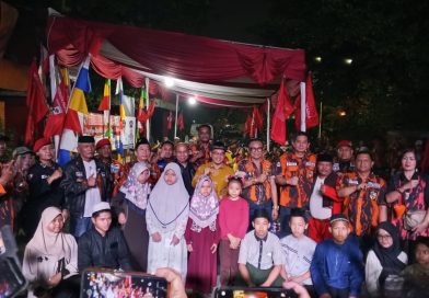 Malam Puncak HUT ke-81 RI, MPC Pemuda Pancasila Kota Bekasi Bagikan Hadiah dan Santuni Anak Yatim