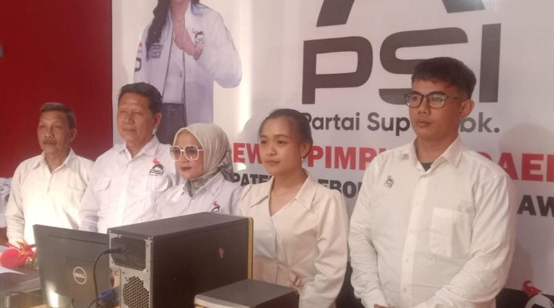 SK Kepengurusan DPD PSI Kabupaten Cirebon Dipertanyakan: Kubu Fakrunnisah Fatihah Klaim Dualisme Tidak Sesuai Prosedur dan Minta Dicabut