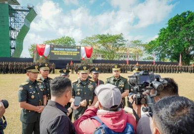 Pangdam XV/Pattimura Lantik 1.252 Prajurit Muda, Awali Pengabdian untuk Bangsa dan Negara
