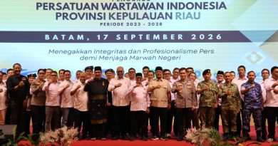Lantik Pengurus PWI Kepri, Cak Munir Ingatkan Spirit ‘DNA Pejuang’ Wartawan