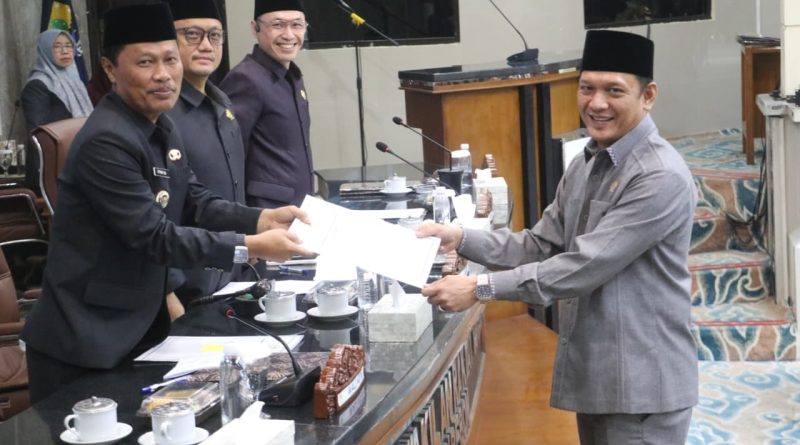 Kebijakan Umum Anggaran dan prioritas plafon Anggaran Sementara 2026 disepakati,Dewan perwakilan rakyat kota Cirebon kawal penggunaan anggaran.