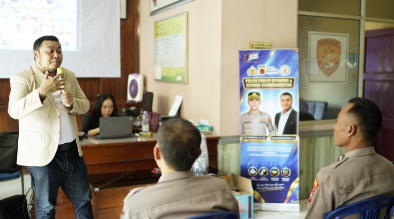 Polres Indramayu Terus Asah Kemampuan Komunikasi Personel di Jajaran Polsek