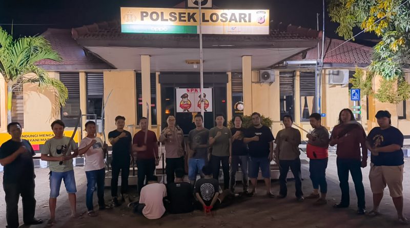 Tekab 852 Polresta Cirebon Bekuk Tiga Pelaku Pengeroyokan, Korban Dibacok dengan Celurit