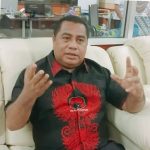 Benhur Watubun Soroti S.E., Gubernur Maluku: Surat Edaran Ini Bukan Melindungi Anak Maluku, Tapi Memilah Mana Anak Yang Layak Dilindungi Dan Mana Anak Yang Boleh Dikorbankan Asap