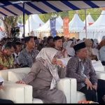Bupati Lucky Hakim serahkan Bantuan ZIS Rp884 Juta untuk 1.768 Siswa di Indramayu