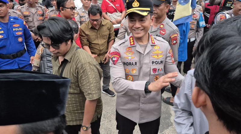 Polresta Tanjungpinang Kawal Aksi Unjuk Rasa di Kantor PLN, Kedepankan Pendekatan Humanis