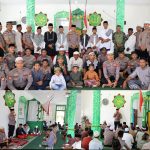 Kapolres Buru Gelar Jumat Keliling di Masjid An-Nur Jikumerasa, Ajak Masyarakat Jaga Kamtibmas dan Manfaatkan Layanan 110