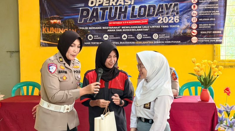 Sat Lantas Polres Kuningan Sosialisasi Safety Riding dan Ops Patuh Lodaya 2026 di SMKN 1 Jagara
