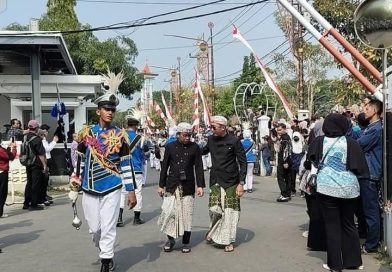 Semarak hari jadi ke – 499 Indramayu,kirap pataka pikat antusiasme warga
