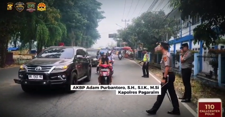 Kapolres Pagar Alam AKBP Adam Purbantoro Turun Langsung Pimpin Strong Point Pagi, PJU Juga Hadir Layani Masyarakat