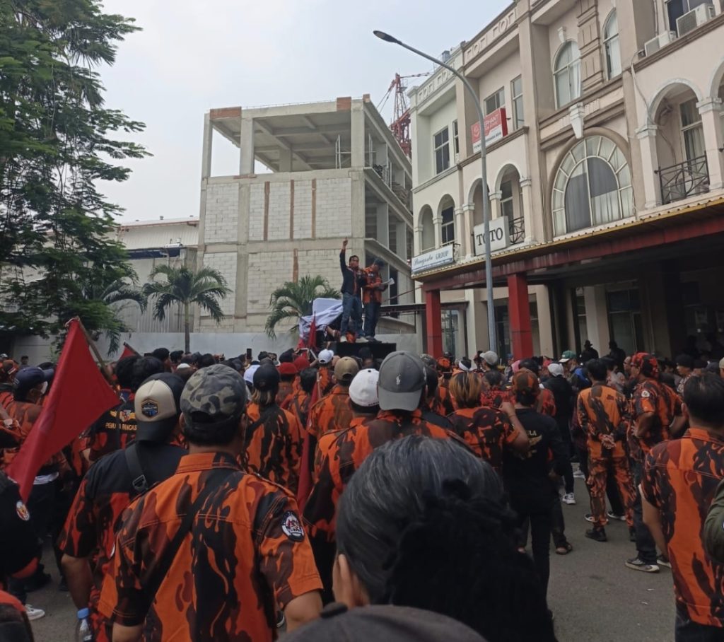 Ribuan Kader Pemuda Pancasila Turun ke Jalan, Desak Klarifikasi Polemik Atribut Organisasi di Bekasi